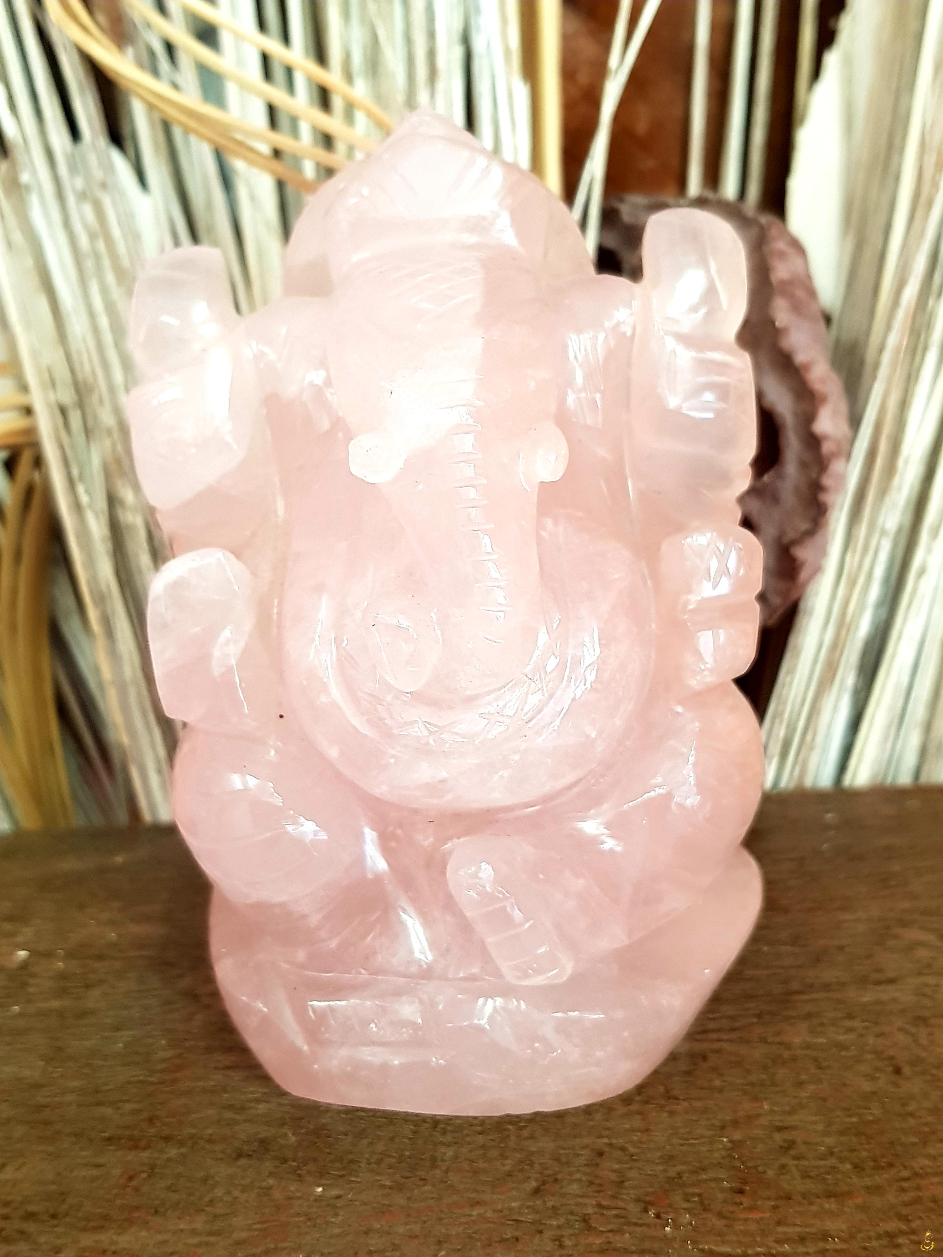 Statue Ganesh Quartz Rose